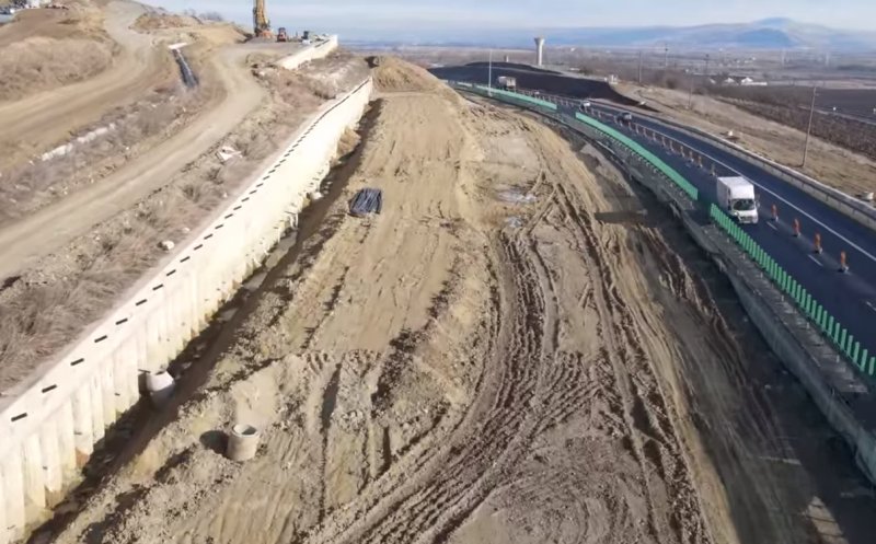 Când va fi gata Autostrada A10 Sebeș-Turda dată în circulaţie. Traficul încă este afectat de alunecarea de teren de la Oiejdea