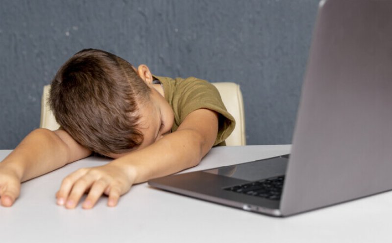 Şcolile din Cluj vor trece cu siguranță în online săptămâna aceasta, spune ministrul Educaţiei