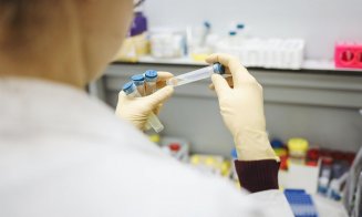 Ședință CNSU pentru modificarea condițiilor de carantină. Surse: Perioada ar putea fi scurtată pentru nevaccinați