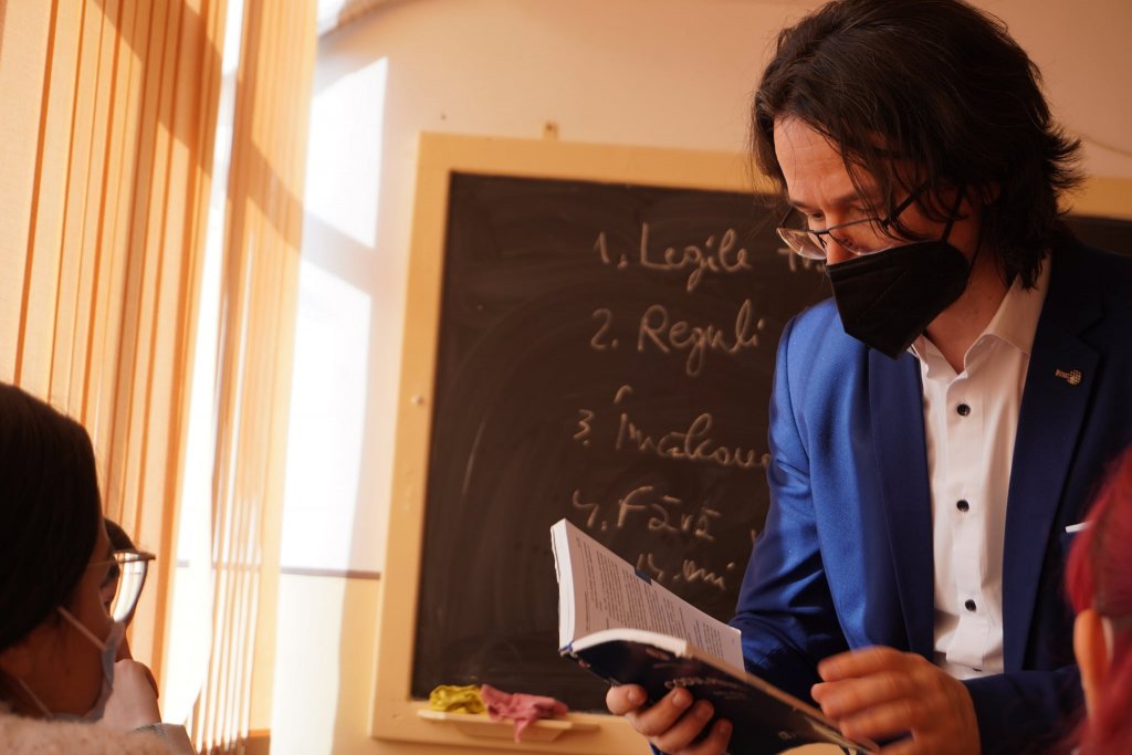 Danileţ vrea să i se permită să intre în sala de judecată. În cazul excluderii sale din magistratură NU există o decizie definitivă