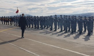 Ce a făcut președintele Iohannis la Baza Aeriană din Câmpia Turzii: „Sunt foarte mulțumit de ce am găsit aici”