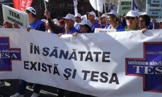 Personalul TESA din sănătate acuză Consiliul Județean Cluj de discriminare. Cer și ei bani mai mulți