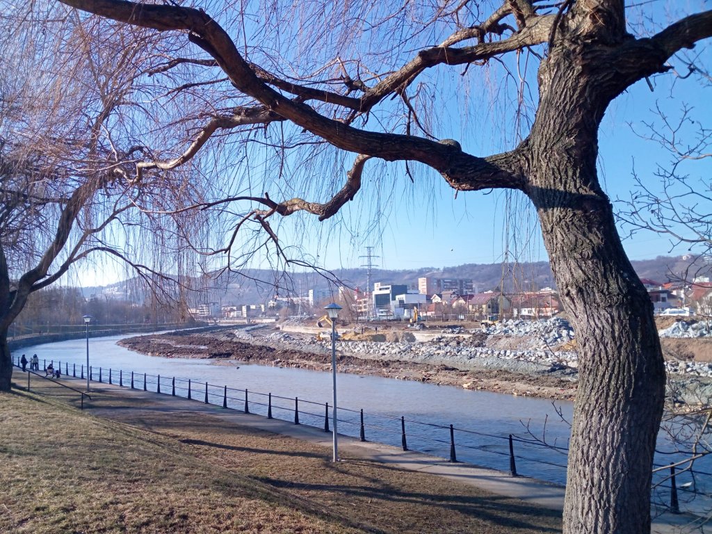 IMAGINI de pe șantierul de modernizare a malurilor Someșului. Autorităţile promit că zona va deveni un punct central în viața orașului