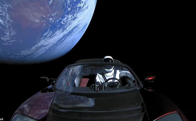 Unde a ajuns mașina trimisă de Elon Musk în spațiu