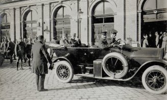 Gara Cluj (1916). Cine sunt oamenii din autovehicul