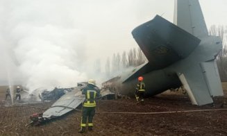 S-a prăbușit un avion de luptă ucrainean, cu 14 persoane la bord în apropiere de Kiev. 5 oameni au murit