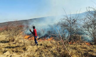 Primărița din Chinteni îi amenință pe cei  care își incendiază terenurile că nu vor mai primi adeverința pentru subvențiile APIA