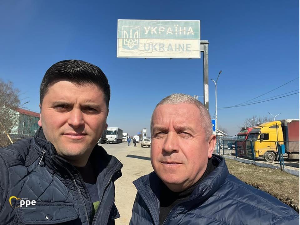 Daniel Buda a mers in Ucraina: „Consternarea, neputința sau disperarea se citește pe fața tuturor”