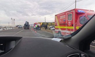 Accident Cluj: Mașină în șanț între Florești și Gilău/ Două femei au ajuns la spital