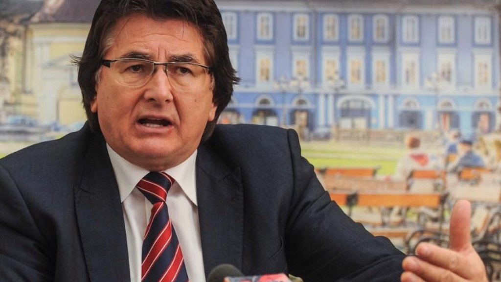 Nicolae Robu, fostul primar al Timișoarei, a rămas fără permis. Circula cu peste 100 km/h într-o zonă cu limita la 50 km/h