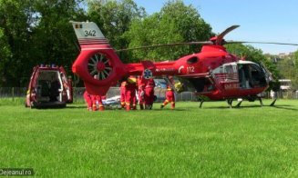 Bărbatul de 28 de ani, care a căzut cu parapanta în Cluj, și-a rupt ambele picioare