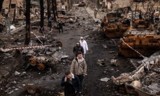 Ucrainenii din Nikolaiev beau apă din râuri şi izvoare. Bombardamentele i-au lăsat fără apă de patru zile