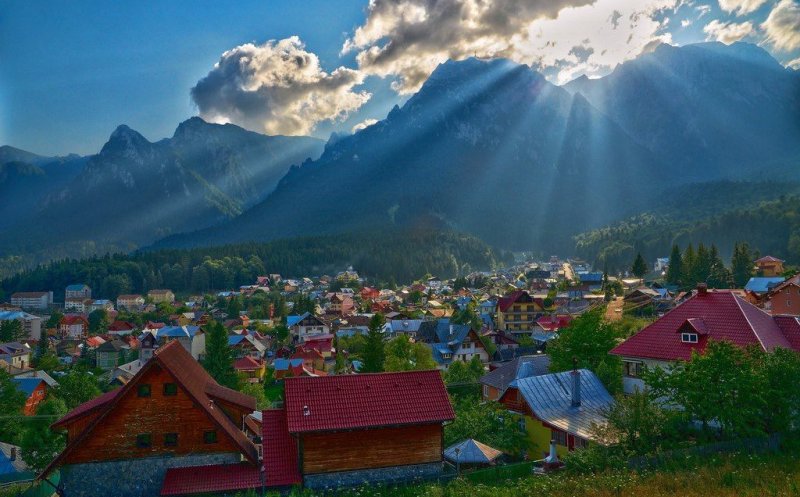 Cât au plătit românii pentru mini-vacanţa de Paşti. Valea Prahovei, cea mai scumpă zonă