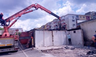 Garajele din Piaţa Ioan Meşter, una cu pământul. Mănăşturenii sunt tare supăraţi