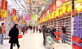 Economist: Mulți români vor merge la magazin ca la muzeu, doar vor admira produsele, dar nu și le vor permite