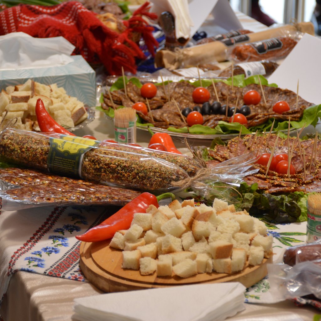 Festival la USAMV Cluj, cu degustare de produse tradiționale. Palaneți pe vatră de Chinteni, scorușe de Vișinelu sau pogăcele cu jumeri de Gilău
