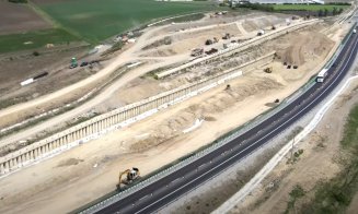 Când se deschide circulaţia pe ambele sensuri ale Autostrăzii Sebeş - Turda. S-a încheiat forarea pilonilor la alunecarea de teren din zona Oiejdea