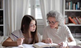 Profesorii nu vor avea voie să facă meditaţii cu elevii de la clasă: "Este o chestiune de bun simţ"