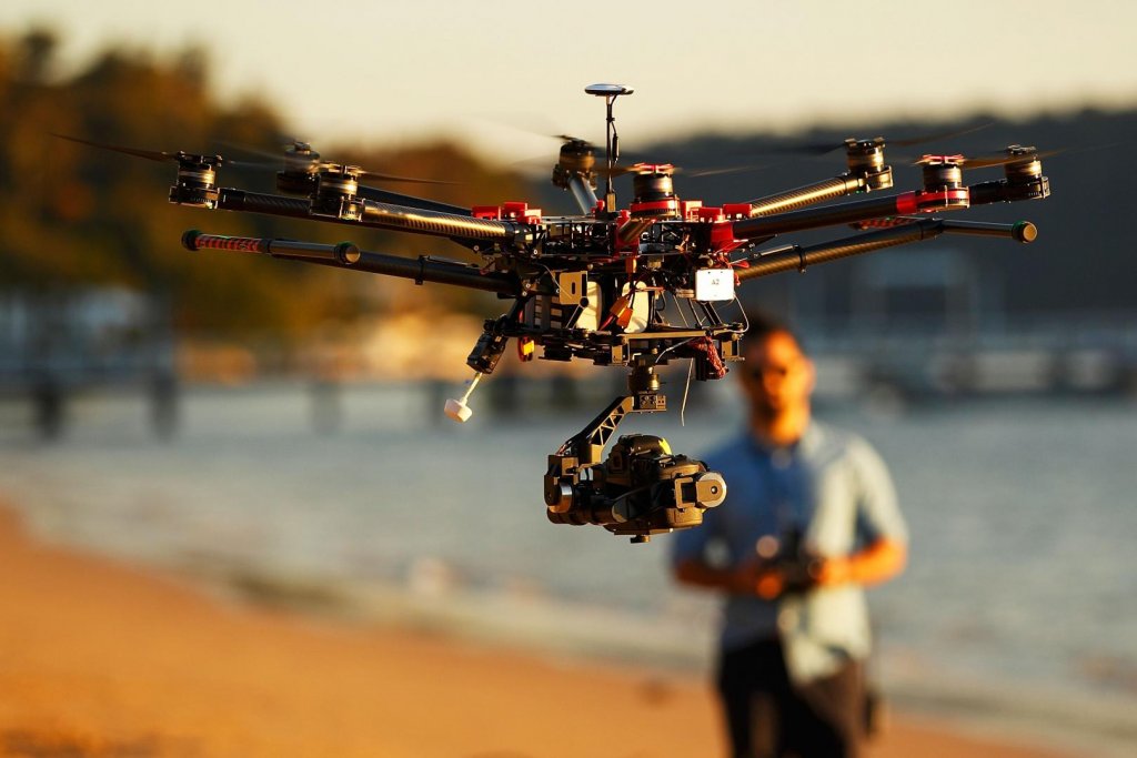 Idee de Cluj: DRONE în loc de ambulanțe