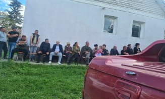 Primar din Cluj, întâlnire în bătătura satului pentru a asculta păsurile oamenilor