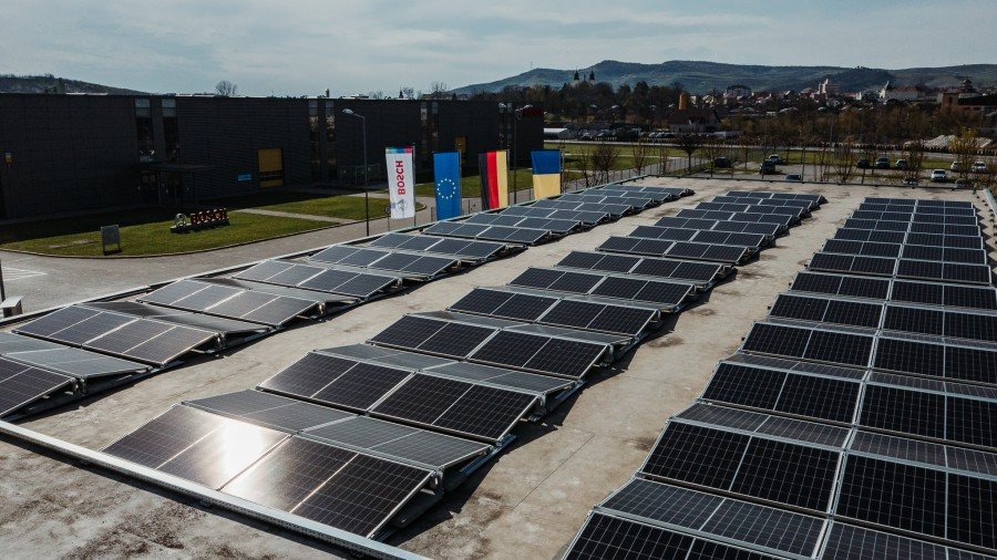 Bosch a încheiat 2021 cu vânzări de aproape 500 de mil. euro în România. Grupul a pus panouri fotovoltaice la fabrica din Jucu