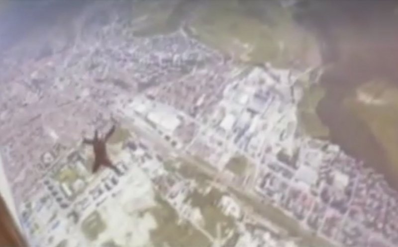 Tânărul care a căzut în gol cu parașuta este student în Cluj