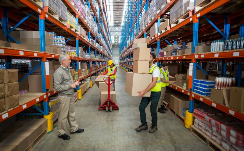 Simplify deschide la Cluj un centru de servicii logistice pentru magazine online