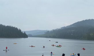 Peste 100 de persoane igienizează lacul Belis