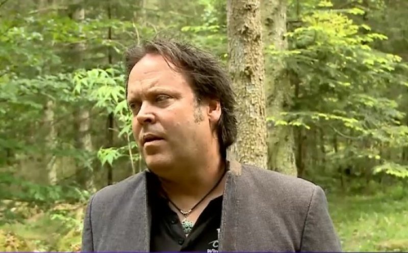 Ruşinos! Charlie Ottley, realizatorul Wild Carpathia, jefuit într-un parc din România