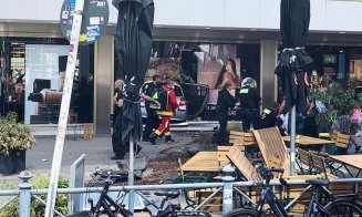 O maşină a intrat în mulţime la Berlin. Cel puţin un mort şi zeci de răniţi