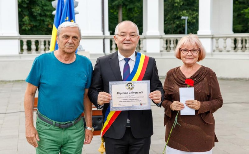 Zeci de cupluri clujene premiate de Boc pentru 50 de ani de căsătorie