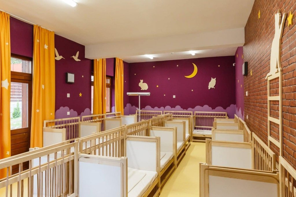 Primarul Emil Boc a numărat locurile din creșe: Ar mai trebui vreo 400