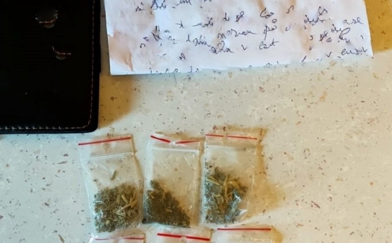 Percheziții la Penitenciarul Gherla într-un dosar de trafic de droguri. Substanțele interzise erau băgate prin scrisori