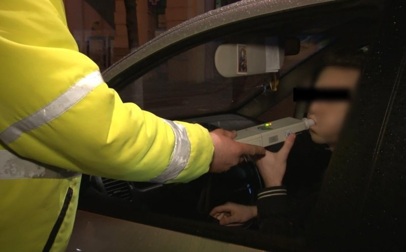 Bețivii își fac de cap la volan prin Cluj-Napoca. Un bărbat a fost reținut 24 de ore. Avea alcoolemie de peste 1 la mie