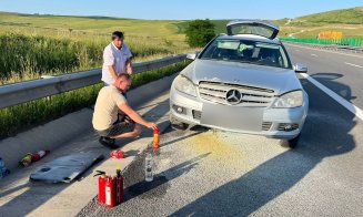 O mașină a luat foc pe Autostrada A3. Nu subestimați valoarea stingătorului din kitul de siguranţă al maşinii