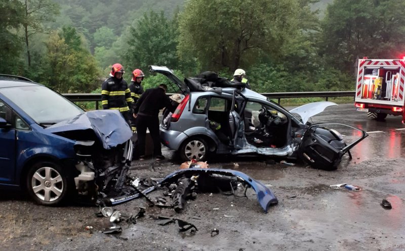 Accident MORTAL la Cluj! O tânără de doar 21 de ani a decedat / Alte trei persoane au ajuns la spital