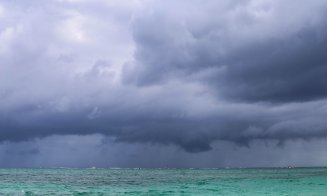 Alertă în Grecia! Turişti dispăruţi în mare, căutați cu elicopterul după ce au intrat să înoate și nu s-au mai întors