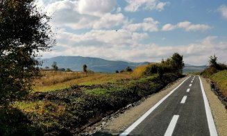 Se lucrează la pista de biciclete din Huedin. Traseul merge pe o fostă cale ferată din Cluj și va fi unul dintre cele mai spectaculoase din țară