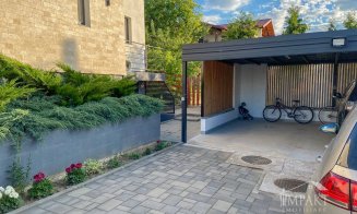Ce vilă poți să îți cumperi cu 360.000 în comuna bunicii lui Mircea Bravo