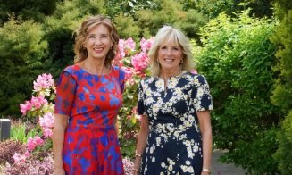 Jill Biden în pană de rochii? Rochia de la întâlnirea cu Oleana Zelenskaia la Casa Albă, e aceeași pe care a purtat-o în România, la întâlnire cu Carm