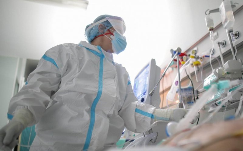 Bilanţ COVID: Peste 8.800 de cazuri noi şi 28 de decese în ultimele 24 de ore