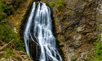 Cascada Vălul Miresei, în toată splendoarea sa. Imagini din dronă cu perla din Munții Apuseni