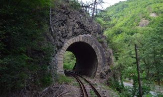 "Fain de tot, cum se zice în Ardeal": Peisaje unice cu mocăniţa de Lunca Arieşului, la 70 de km de Cluj-Napoca