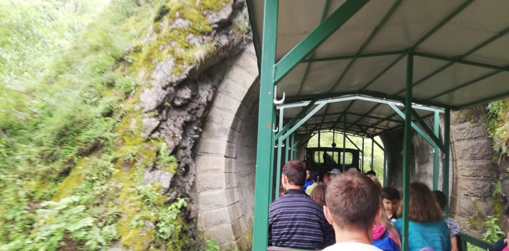 "Fain de tot, cum se zice în Ardeal": Peisaje unice cu mocăniţa de la Lunca Arieşului, la 70 de km de Cluj-Napoca