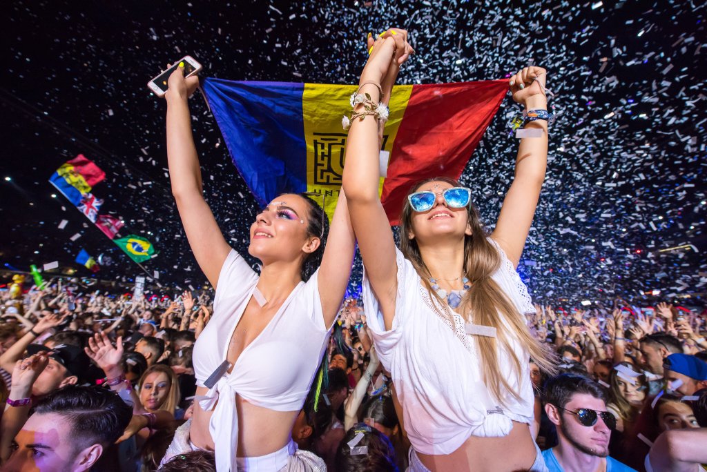 UNTOLD 2022: În ce condiţii pot avea acces la festival minorii