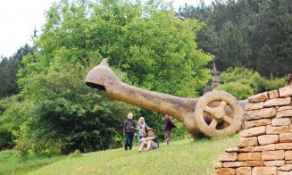 Parcul cu sculpturi din fân, unic în lume, se află în Cluj