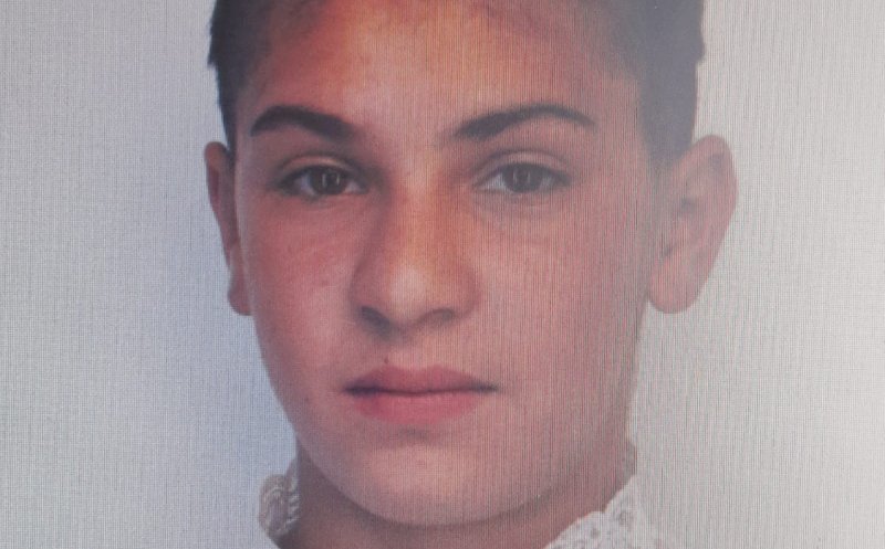 Adolescentă de 14 ani, dată DISPĂRUTĂ. Ați văzut-o?