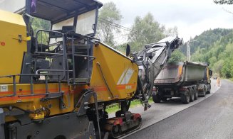 Reparații pe un drum turistic din Cluj. Se va turna și asfalt