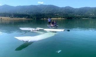 TRAGEDIE AVIATICĂ la Colibiţa. Avion, prăbușit în lac. A fost declarat DECESUL pilotului după  2 ore de resuscitare