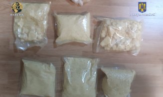 Cluj: Doi bărbați au fost prinși cu peste 8 kg de droguri în mașină